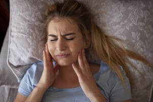 Teeth grinding pain