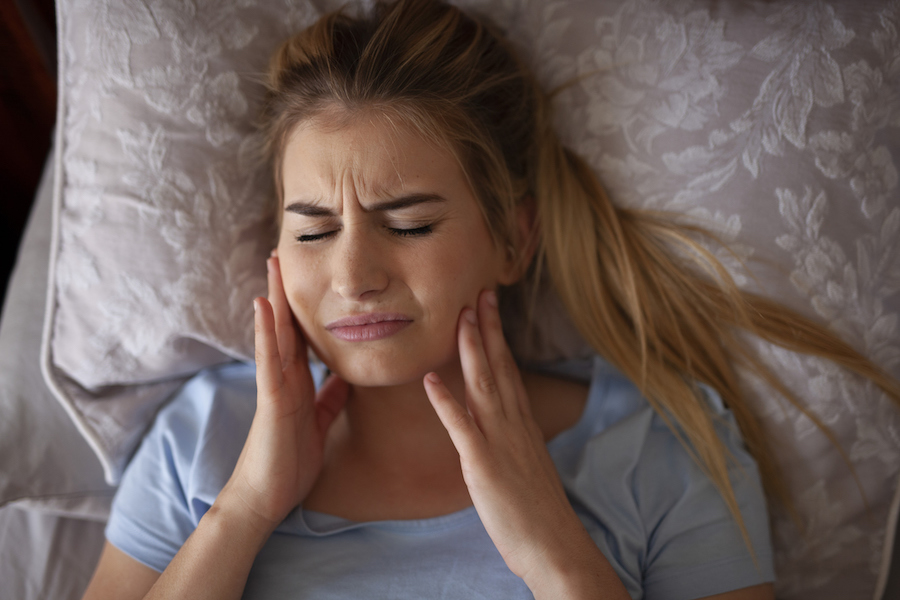 Teeth grinding pain